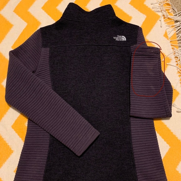 The North Face Zip up Sweater - Picture 6 of 7